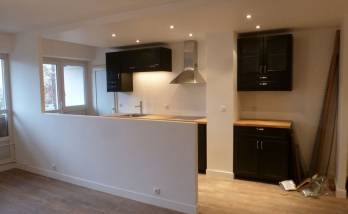 Rénovation appartement Lannion - cuisine moderne noire