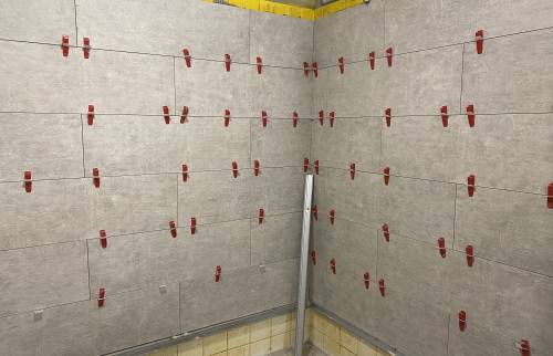 Calepinage en ligne du carrelage mural 90X30