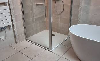 Rénovation de salle de bain dans les combles avec douche de plain-pied - Ambérieu-en-Bugey 01500