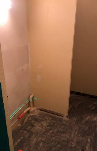 Prise de mesure pour pose de carrelage à Clermont-Ferrand