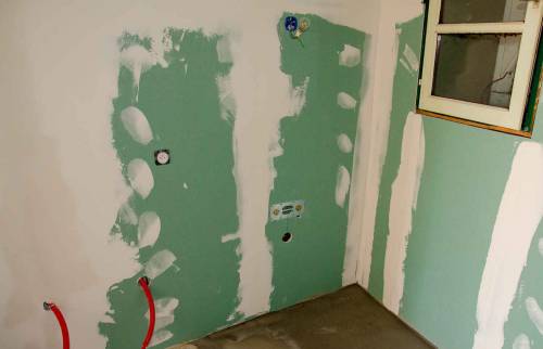 Rénovation des cloisons en placo hydrofuge