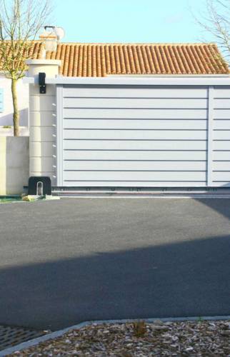 Pose d'un Portail blanc alu 