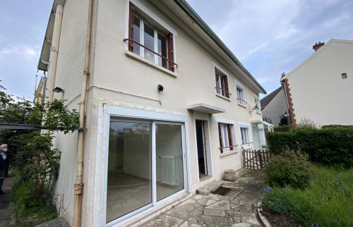 Carnet de chantier : démarrage des travaux dans une maison proche de Rambouillet
