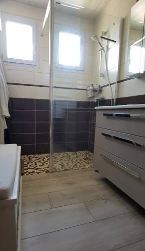 Sol et douche à l'italienne