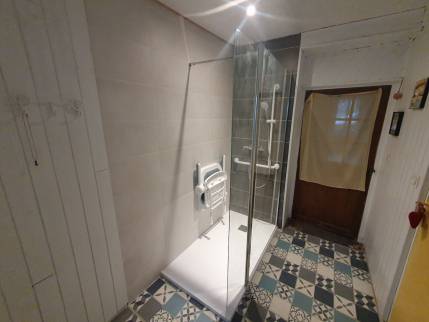 Rénovation de Salle de Bain Terminée : Transformation Complète