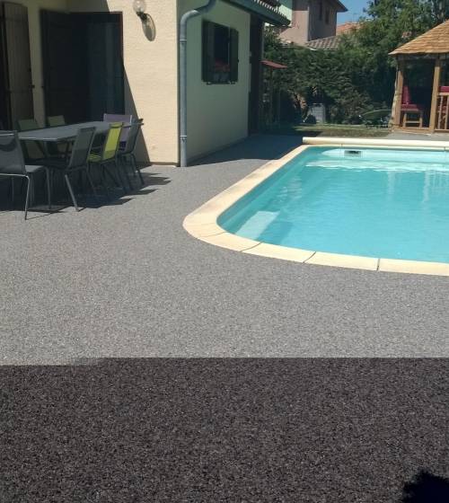 Dépose moquette de pierre autour de piscine et arrière de maison à Camaret-sur-Mer (29570)