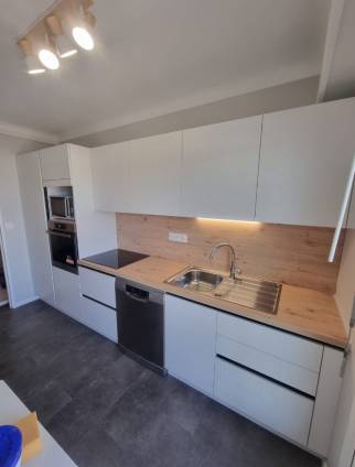 Pose d'une nouvelle cuisine équipée dans un appartement - Nantes 44