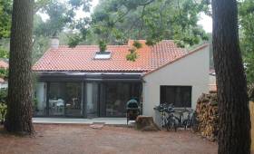 Rénovation d'une maison avec la véranda et le garage, à Saint Brévin