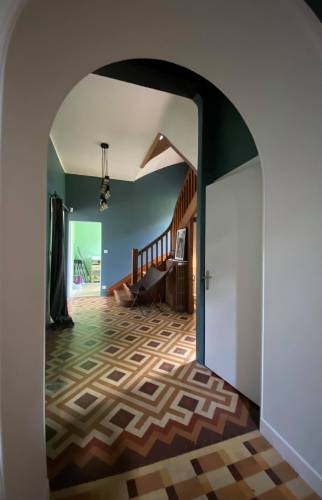 Rénovation des couloirs avec coloris vert paon 