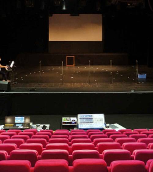 Réhabilitation d'une usine en salle de spectacle dans le secteur du Mans
