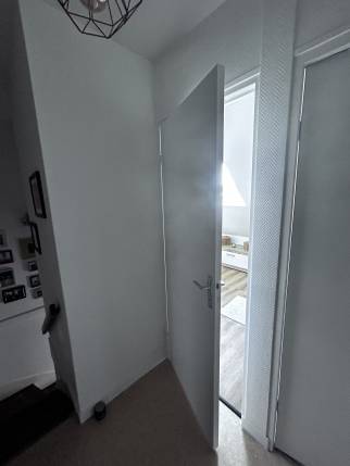 Fermeture porte ancien WC pour création Douche