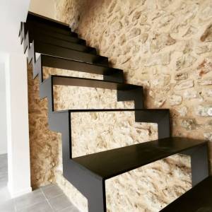 Escalier d'une grange - Ornella CORALLO - La Maison Des Architectes 