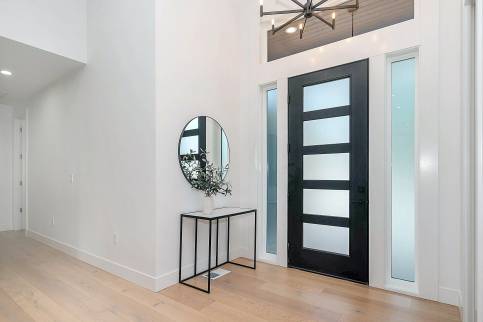 pose d'une porte d'entrée