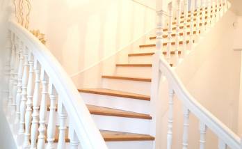 escalier Agence de Betton - Combourg - Montauban de Bretagne