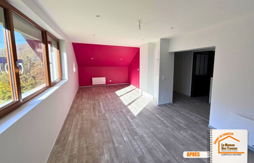 La Maison des Travaux Albertville, création cuisine sous combles, rénovation maison Savoie, parquet moderne Queige, courtier rénovation Moûtiers