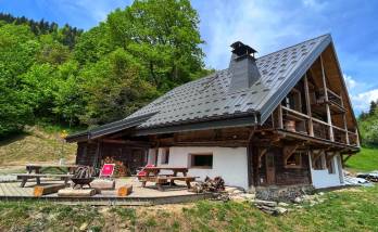 Rénovation d'un chalet en ruine dans le Val d'Arly