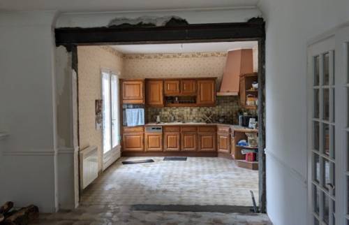 Réalisation d’une cuisine sur Meyrié dans une maison des années 70