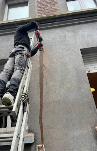 Carotage du mur extérieur pour la sortie de VMC 