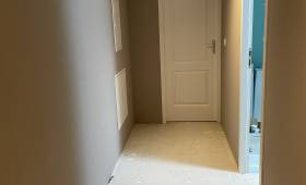Couloir qui mènera aux futures chambres et salle de bain
