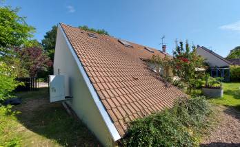 Débord de toiture en zinc