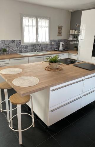 Pose d’un îlot central à Levallois