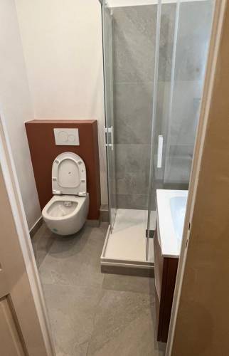 Rénovation d’une petite salle de bain à Paris 8ème – (1ère partie)