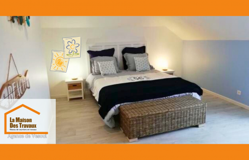 Aménagement de combles à Héricourt : création d’une chambre cosy et lumineuse, parfaite pour se détendre.