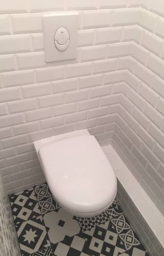 Création wc suspendu moderne