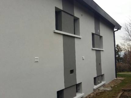 Saint Didier au Mont d'Or : Rénovation de la façade d'une villa contemporaine