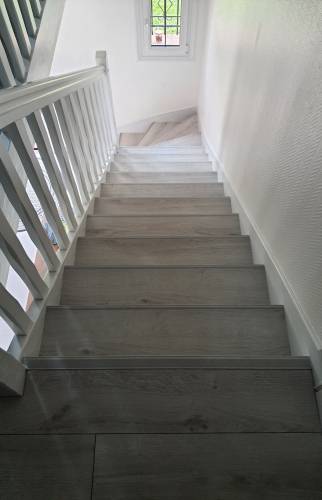 Habillage escalier fini à CHAILLES (41)
