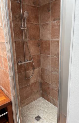 Création d'une petite salle de bain à Vertou