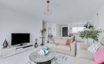 Maison rénovée après travaux de rénovation à Bruz