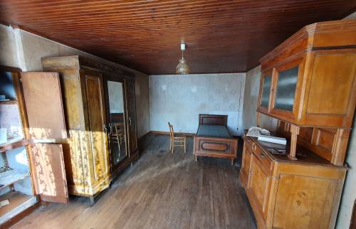 Maison avant rénovation – Vue intérieure de la maison à La Gacilly