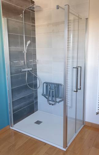Douche pour la SDB parentale