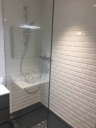 Rénovation d'une petite salle de bain près de Morlaix (29)