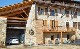 Résultat finale : Les pierres apparentes magnifient la maison