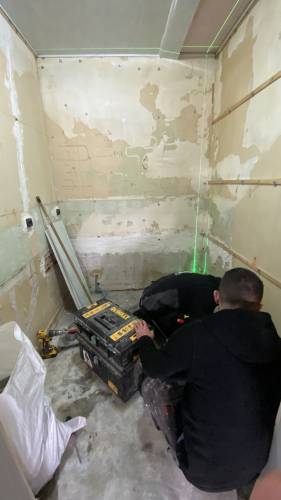 Salle de bain en cours de réfection