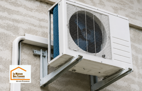 Installation d'une pompe à chaleur près du Tholonet (13100), réalisée dans le cadre d'une rénovation énergétique afin d'améliorer les performances de chauffage et de réduire la consommation d'énergie.