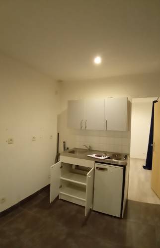 Rénovation T1 Aix-Les-Bains cuisine avant 1