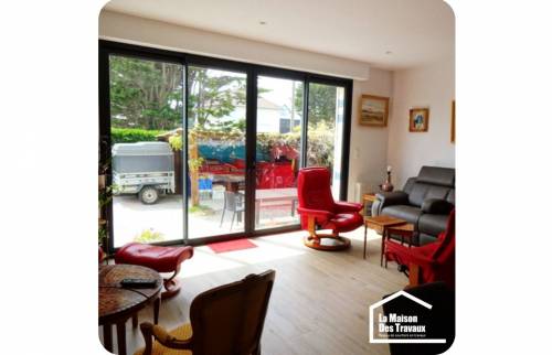 Voici la réalisation d’une surélévation et d’une extension, dans le Nord Cotentin !