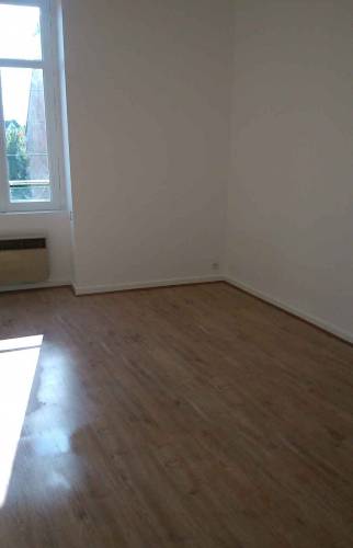 Salon sur parquet en châtaignier 