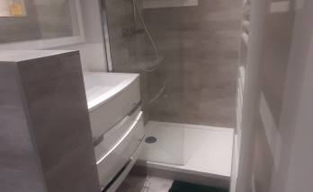 Réalisation d’une salle de bain de très petite taille