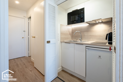 Cuisine invisible grâce aux portes Kazed