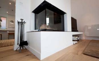 Installation d'une cheminée contemporaine à Marnes-La-Coquette