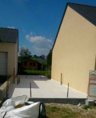 Coulage d'une dalle en béton pour construire un agrandissement de maison - Lésigny 77150