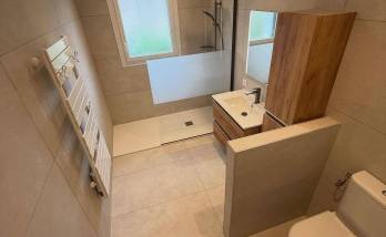 Rénovation d’une salle de bains avec WC à Fraisse (42490)