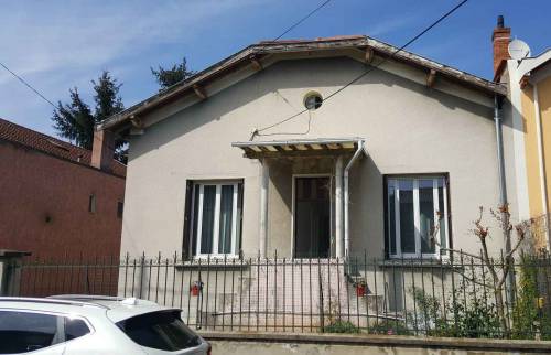 Ravalement de Façade Lyon Bron - Maison avant travaux