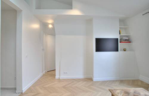 Appartement lumineux tout en blanc - Versailles