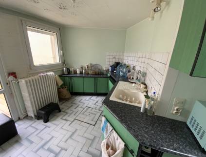 Cuisine avant travaux Saint-Nicolas-lez-Arras