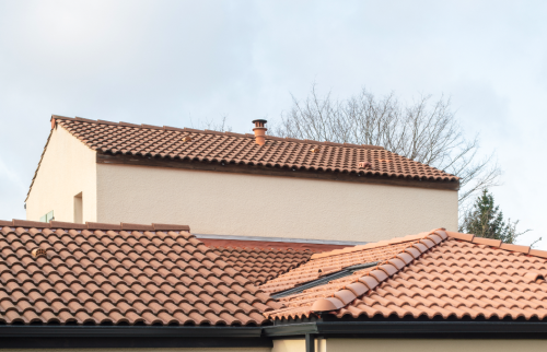 Extension de 20 m² dans le coeur de Vertou - toiture tuiles 3 pans